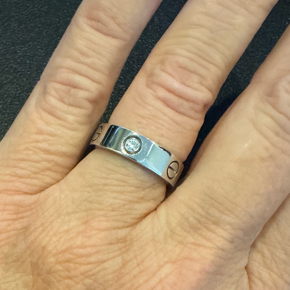 Cartier LOVE white gold and diamond ring. - Picture 7 of 8